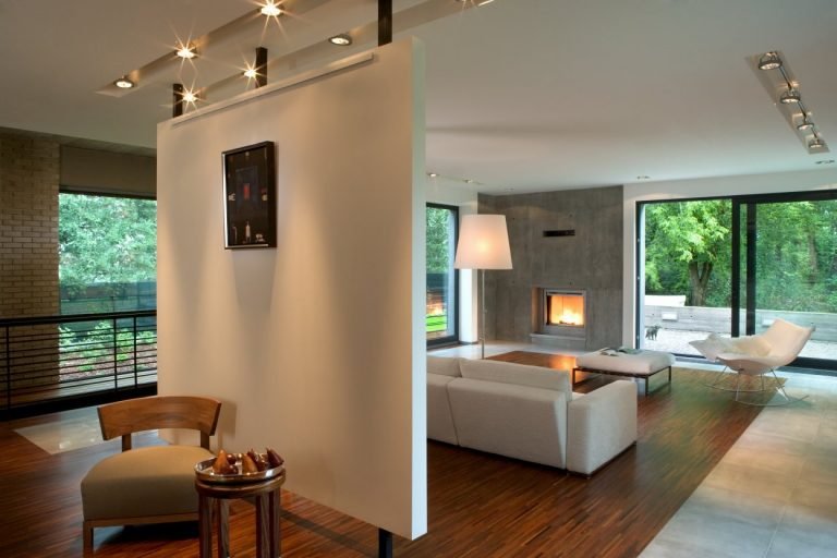 Free HTML5 Bootstrap Template by FreeHTML5.co